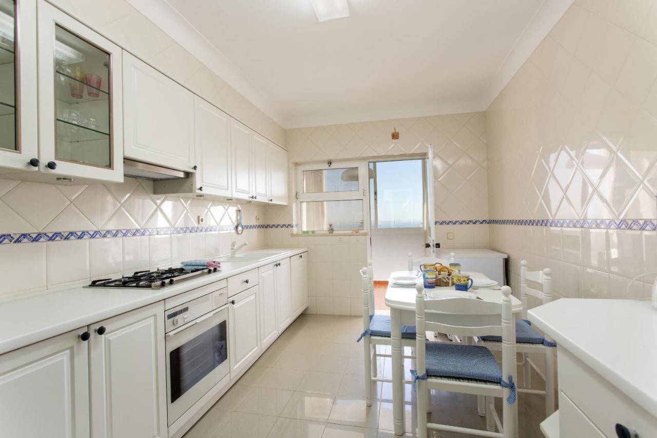 Lovely Apartment, Western Algarve Apartment